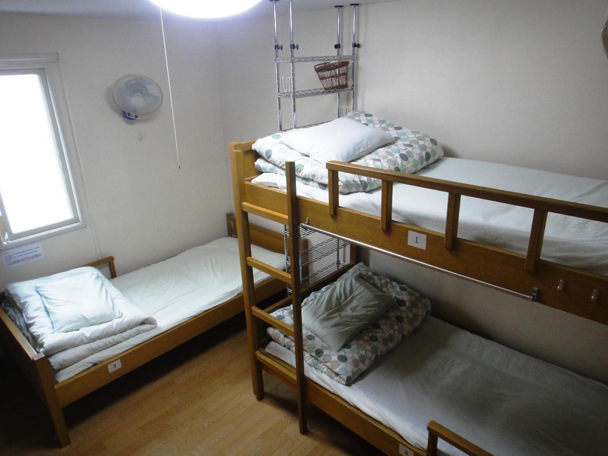 Backpackers Hostel Ino'S Place Sapporo Habitación foto